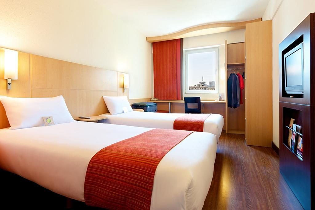Hotel Ibis Luoyang Hi Tech Dev Zone Exterior foto