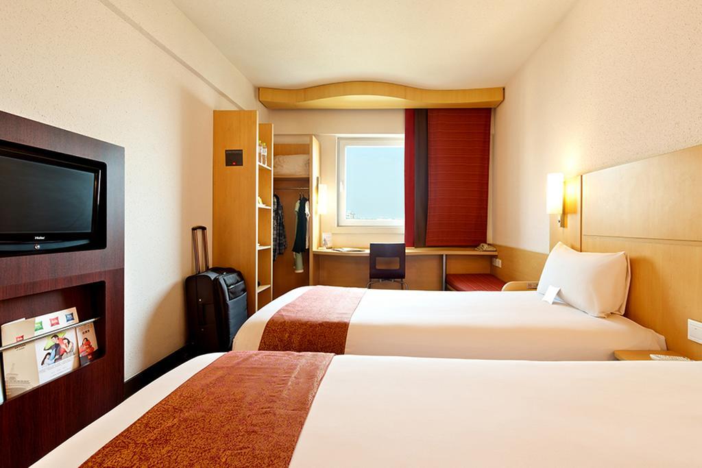 Hotel Ibis Luoyang Hi Tech Dev Zone Exterior foto
